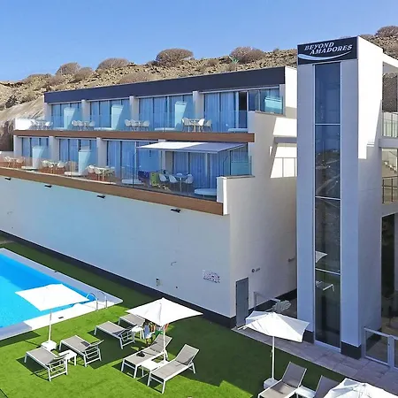 11 Beyond Amadores Playa *